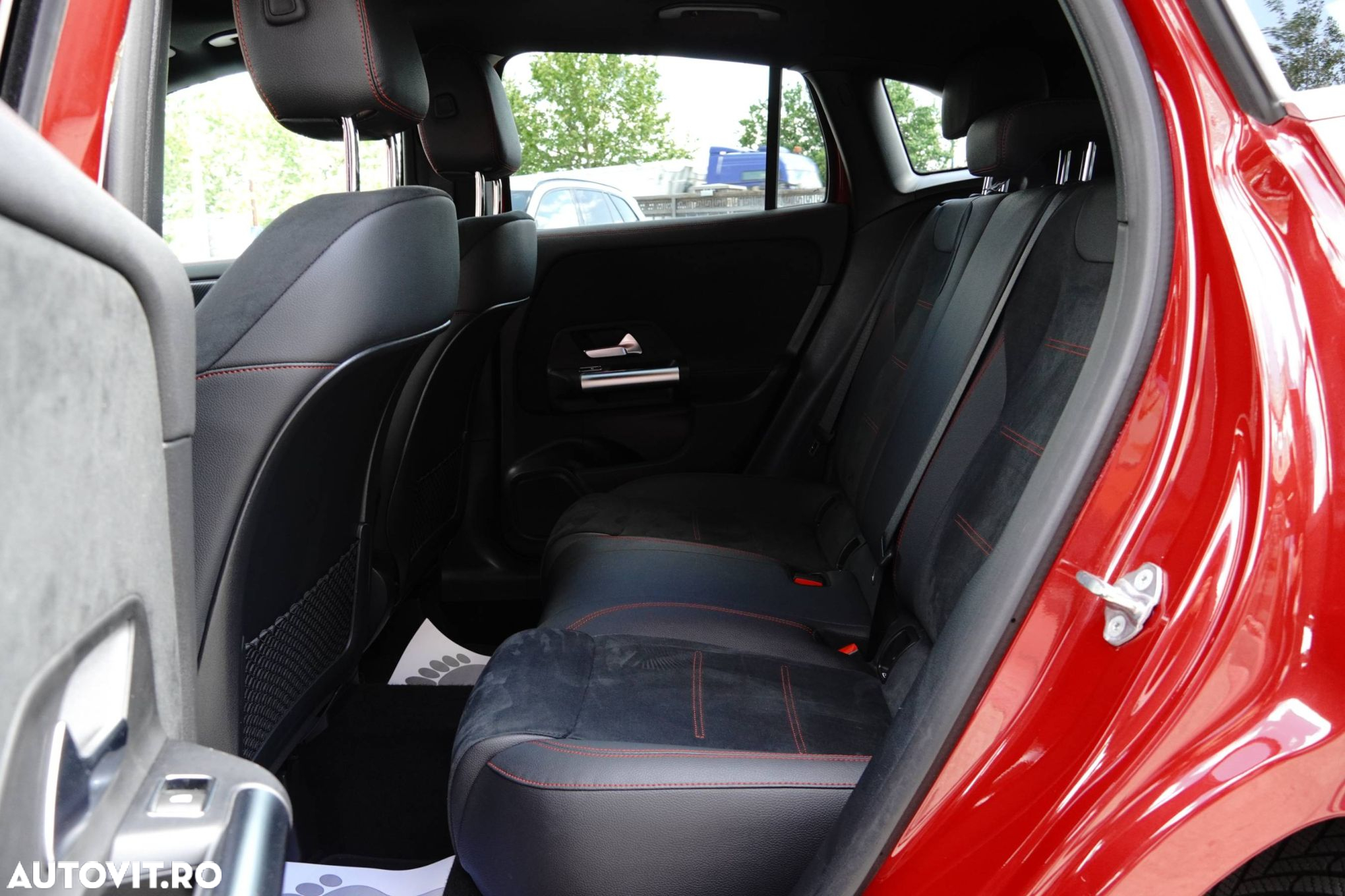 Mercedes-Benz GLA - 17