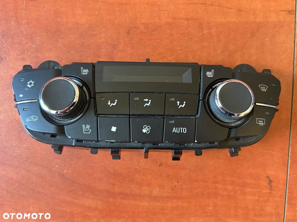 PANEL NAWIEWU 13273098 OPEL INSIGNIA A - 1