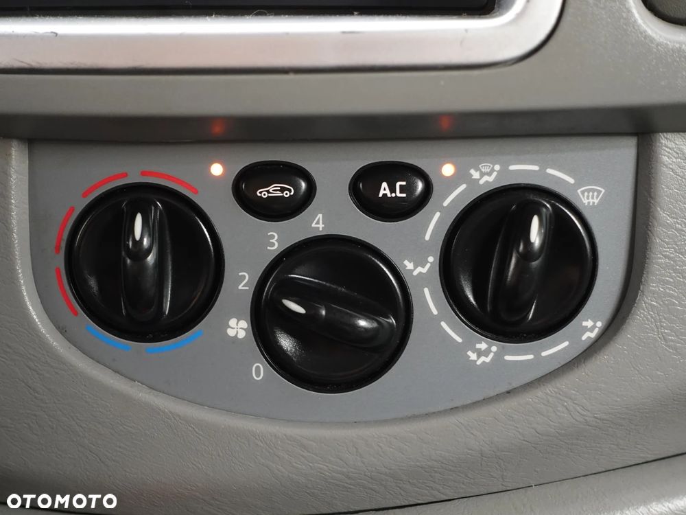 Opel Vivaro L1H1 Tour - 30