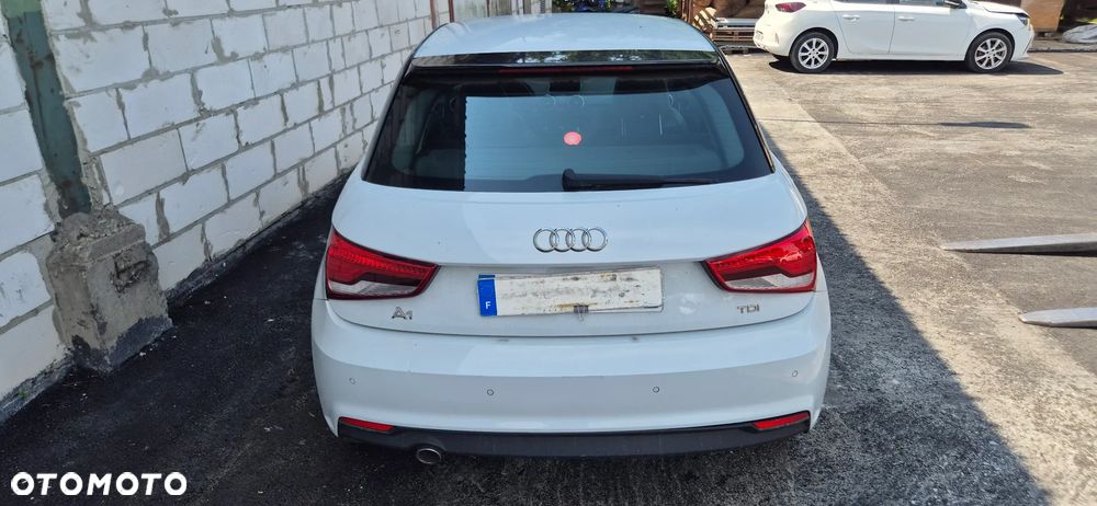 Audi A1 Sportback 1.6 TDI Design S tronic - 8