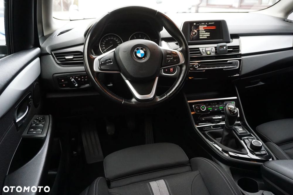 BMW Seria 2 216d Active Tourer - 11