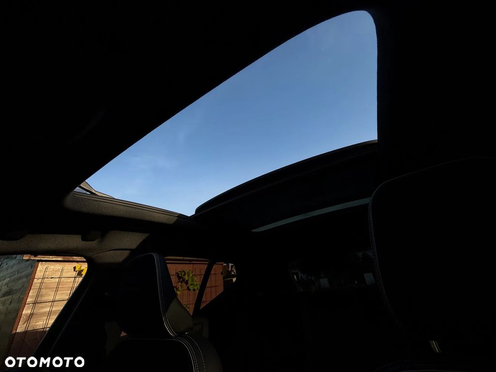 Volvo XC 40 T5 AWD R-Design - 29