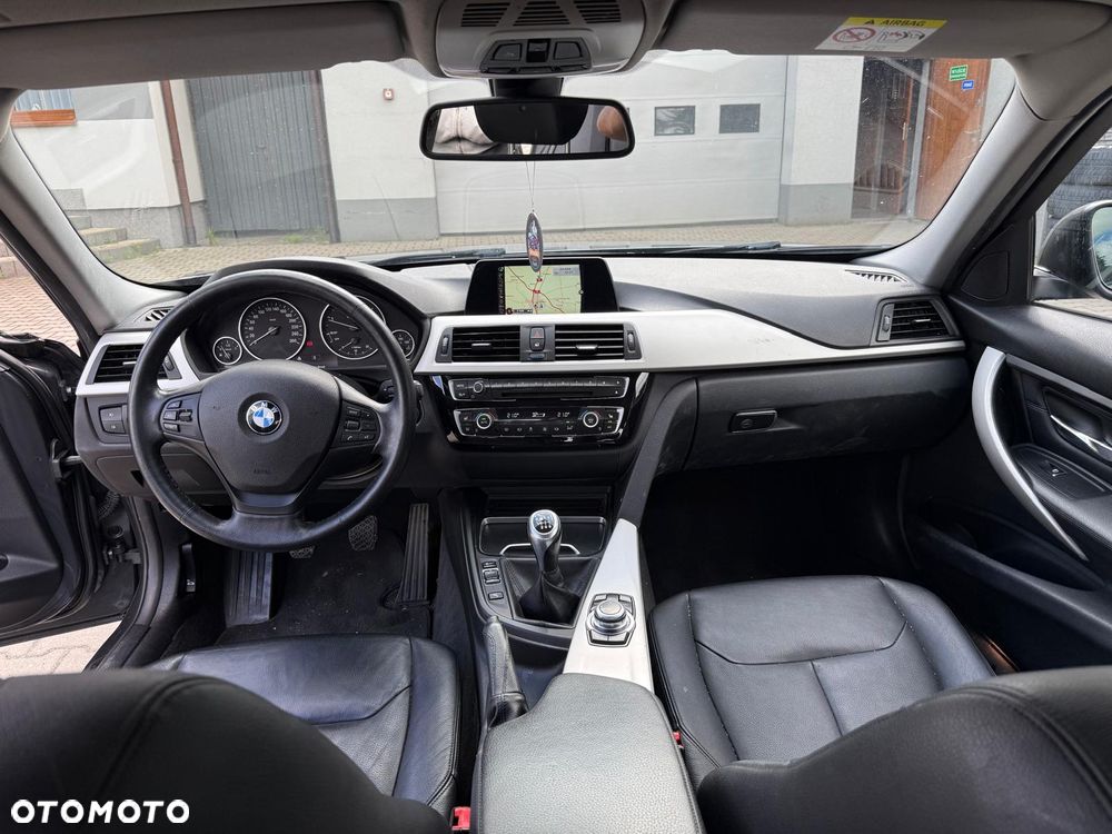 BMW Seria 3 - 15