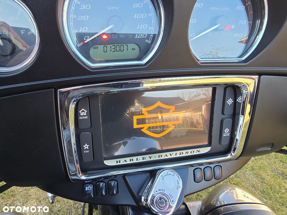 Harley-Davidson Tri Glide - 12