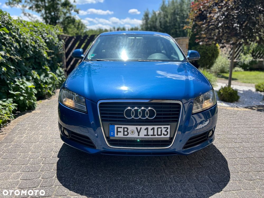 Audi A3 3-drzwiowe 1.6 Attraction - 21