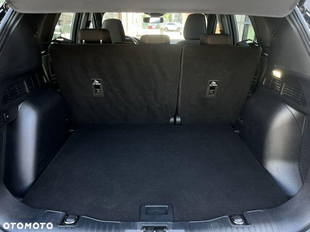 Ford Kuga 1.5 EcoBoost ST-LINE - 35