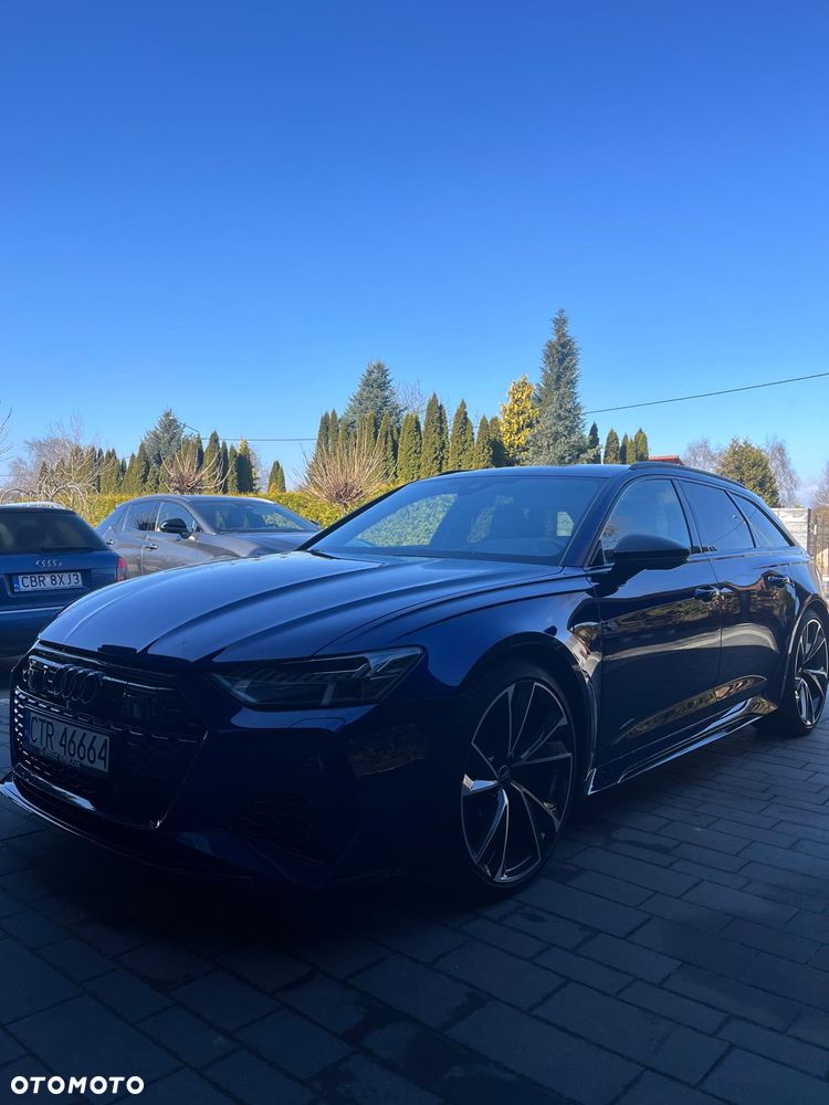 Audi RS6 Avant - 10