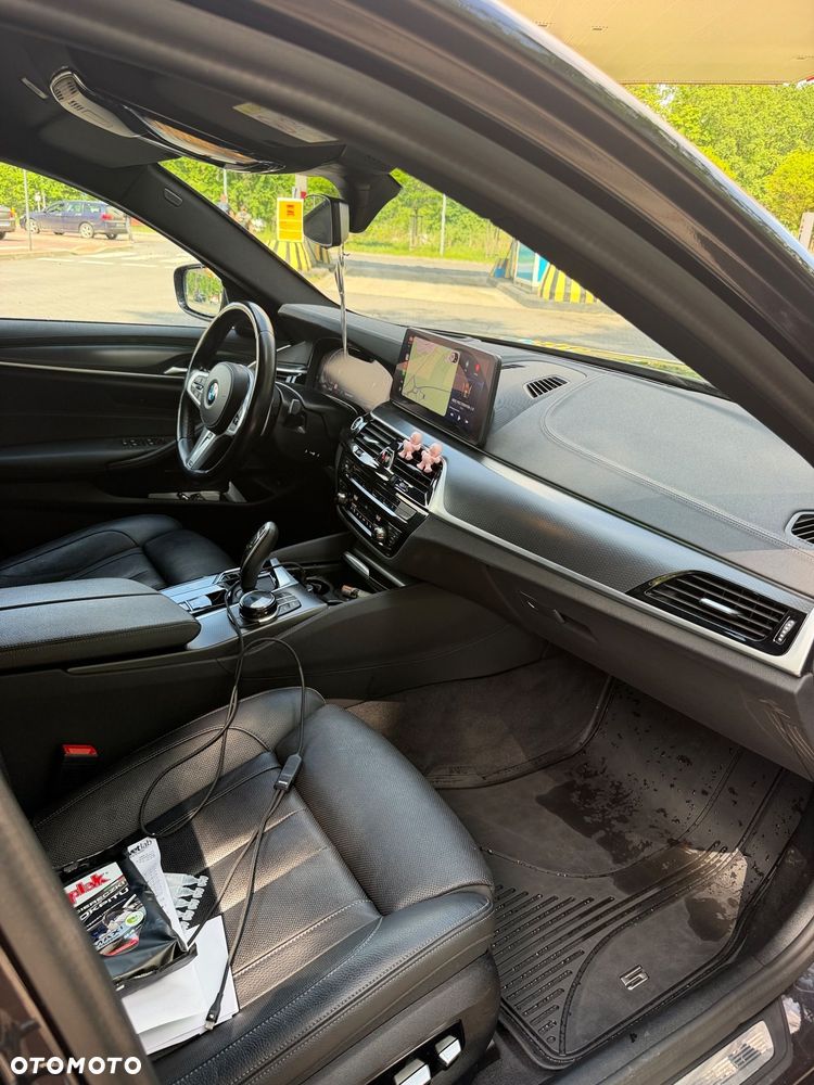 BMW Seria 5 520d mHEV M Sport sport - 15