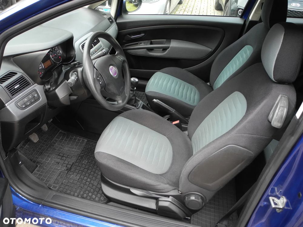 Fiat Grande Punto - 10