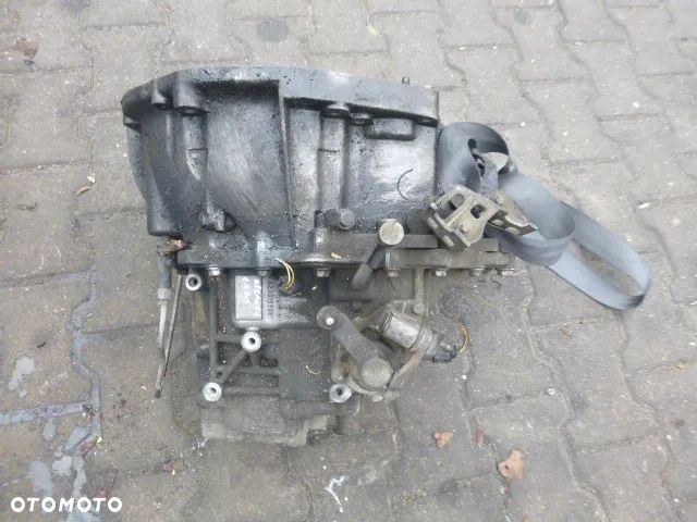 MANUALNA SKRZYNIA BIEGÓW RENAULT MEGANE II 1.9 DCI 8200156391 - 11