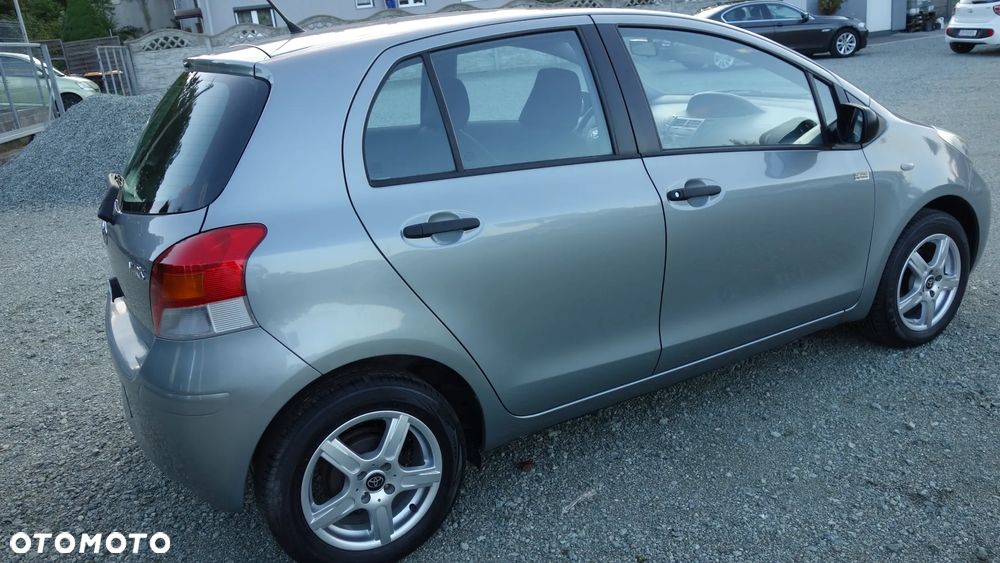 Toyota Yaris 1.33 Luna - 11