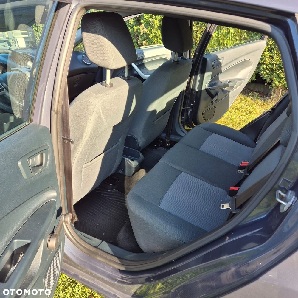 Ford Fiesta - 8