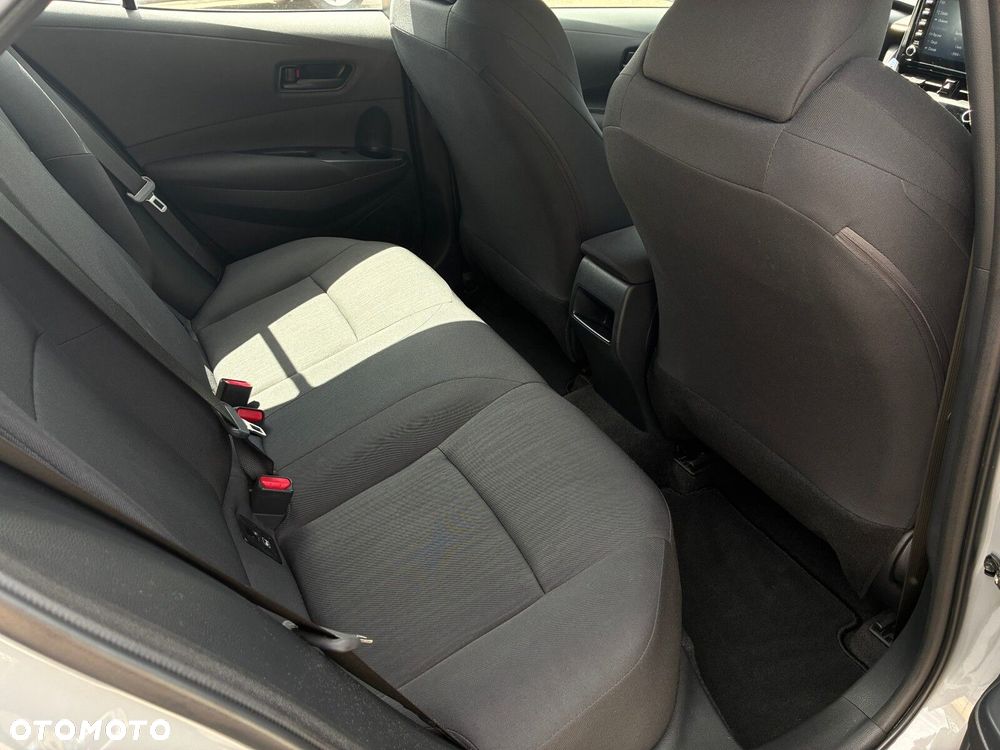 Toyota Corolla - 24