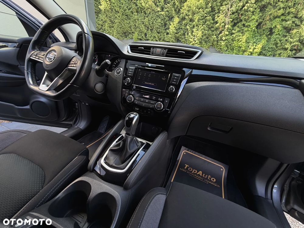 Nissan Qashqai 1.3 DIG-T N-Connecta DCT - 16