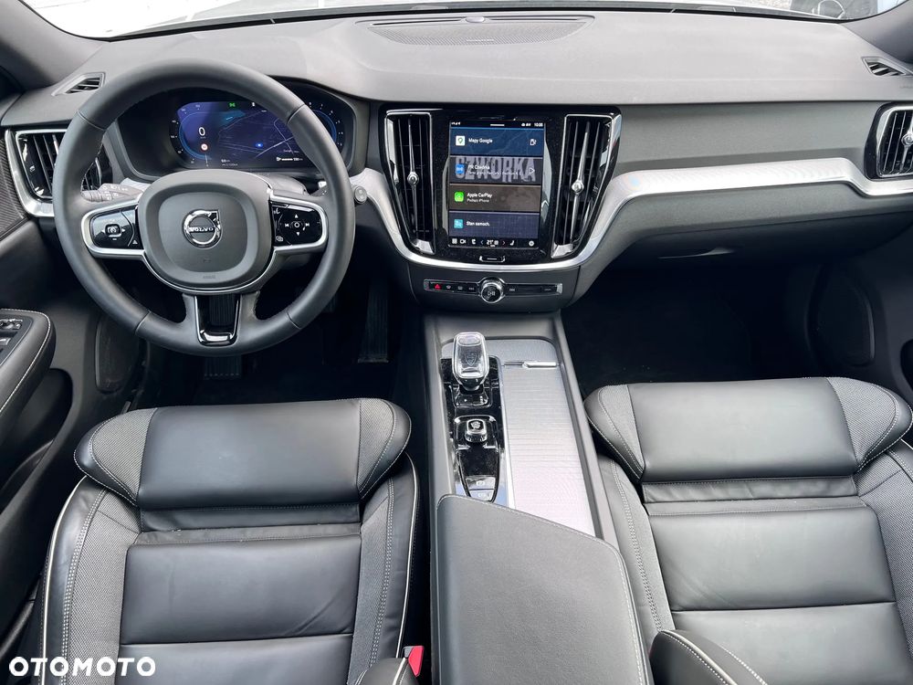 Volvo V60 B4 B Plus Dark - 10