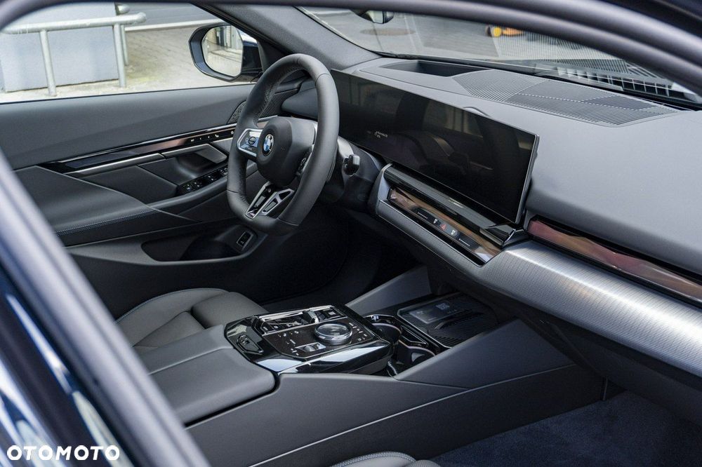 BMW Seria 5 - 22