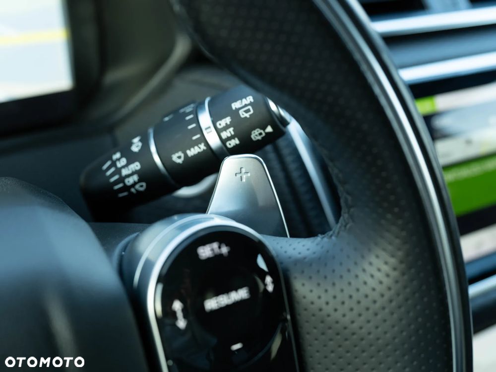 Land Rover Range Rover Velar 2.0d R-Dynamic HSE - 37