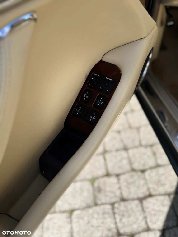 Jaguar XJ - 6