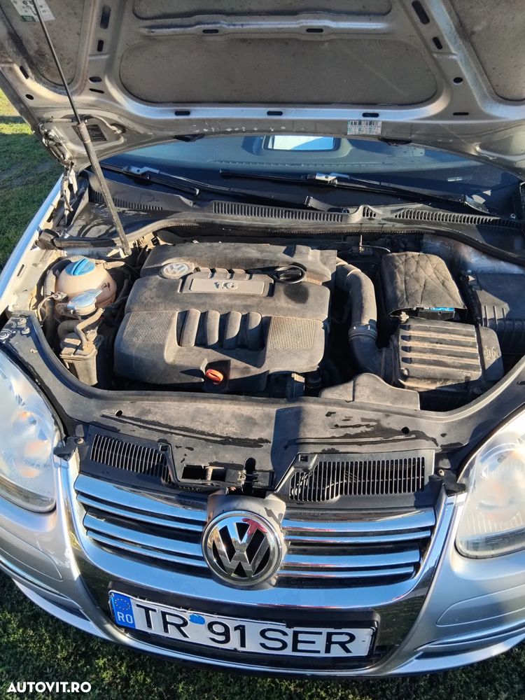 Volkswagen Jetta 1.6 Comfortline - 1