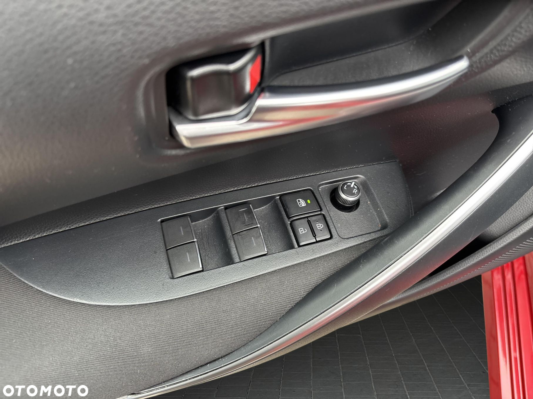 Toyota Corolla 1.8 Hybrid Comfort - 16