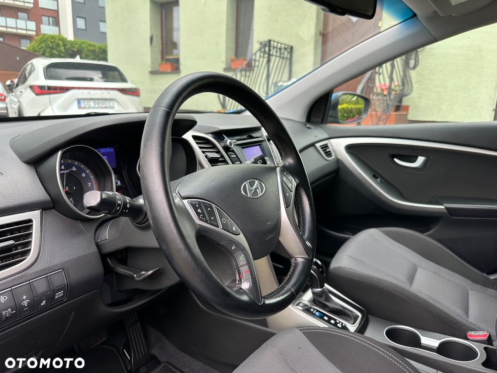 Hyundai i30 Kombi 1.6 GDi DCT Premium - 30