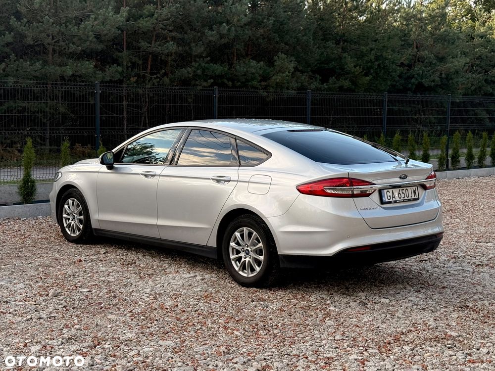 Ford Mondeo - 26