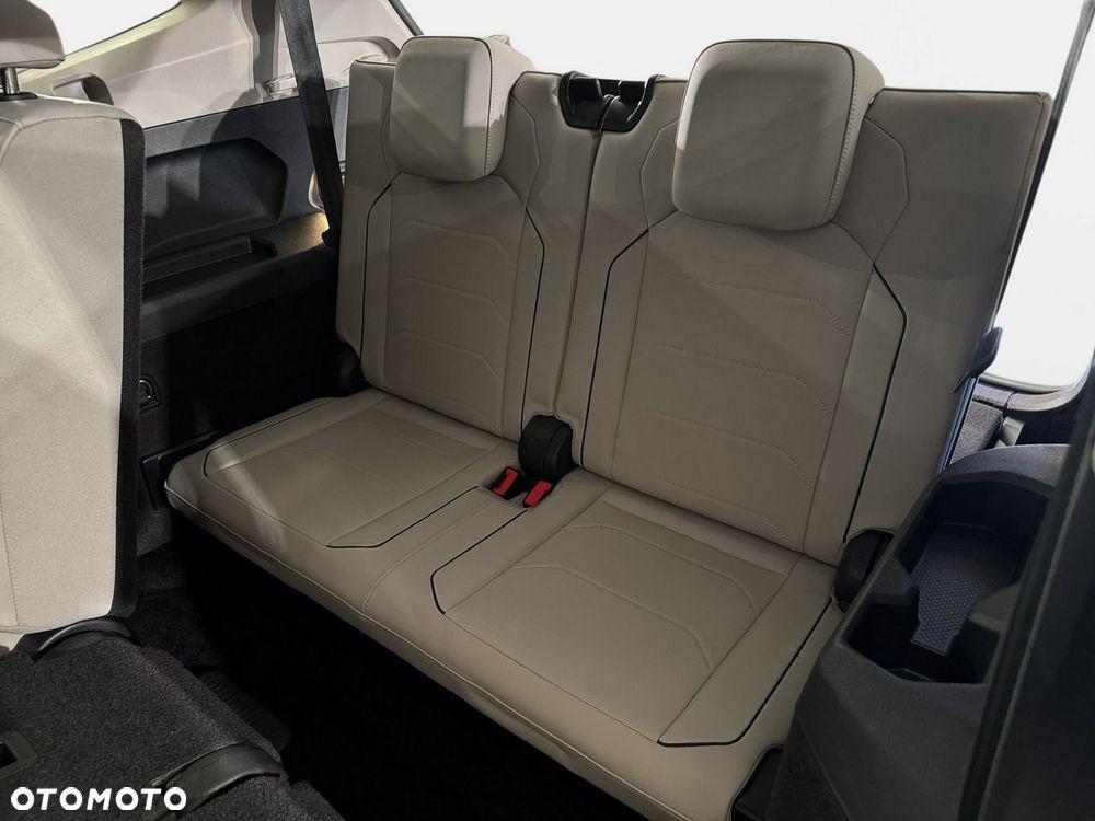 Volkswagen Tiguan Allspace - 18