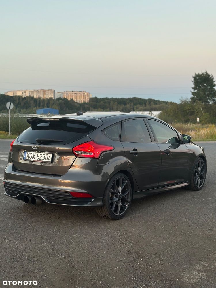 Ford Focus 2.0 EcoBoost ST-2 - 7