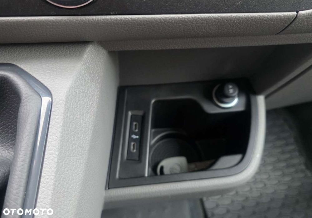 Volkswagen Transporter - 19