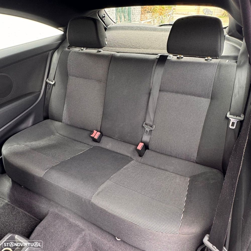 Opel Astra GTC 1.7 CDTI - 6