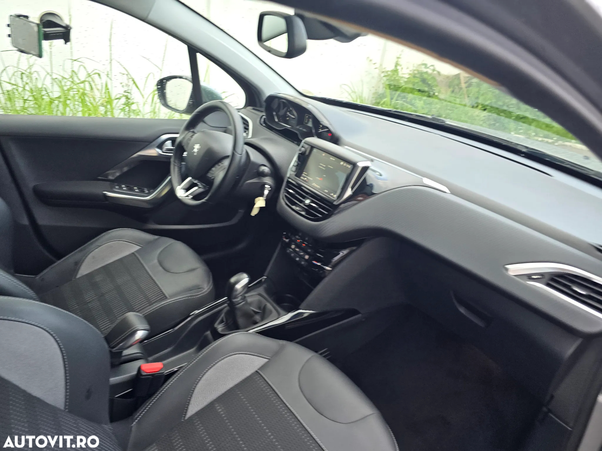 Peugeot 2008 PureTech 110 Stop&Start Allure - 6