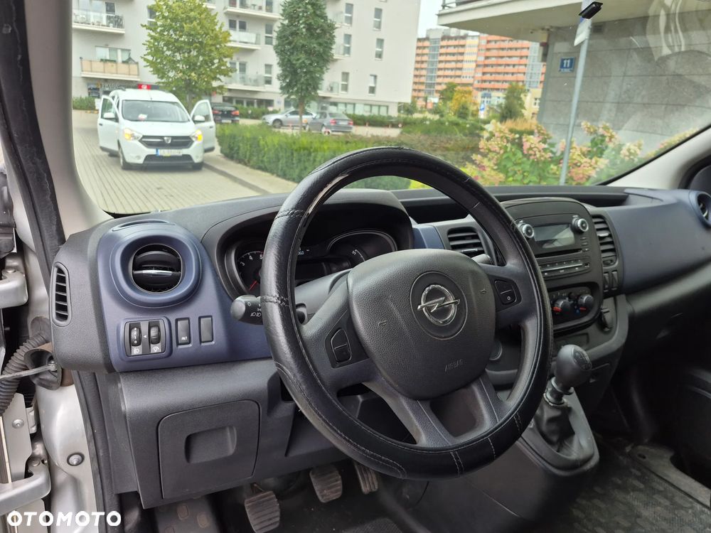 Opel Vivaro - 13