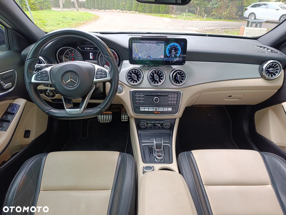 Mercedes-Benz GLA AMG 45 4-Matic - 8