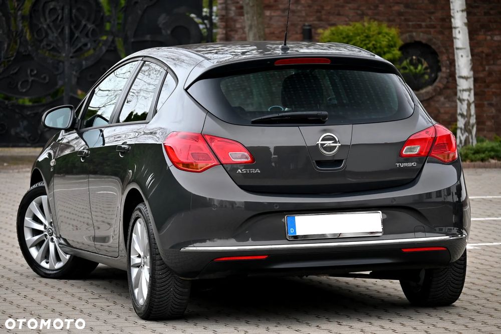 Opel Astra 1.4 T Cosmo S&S - 14