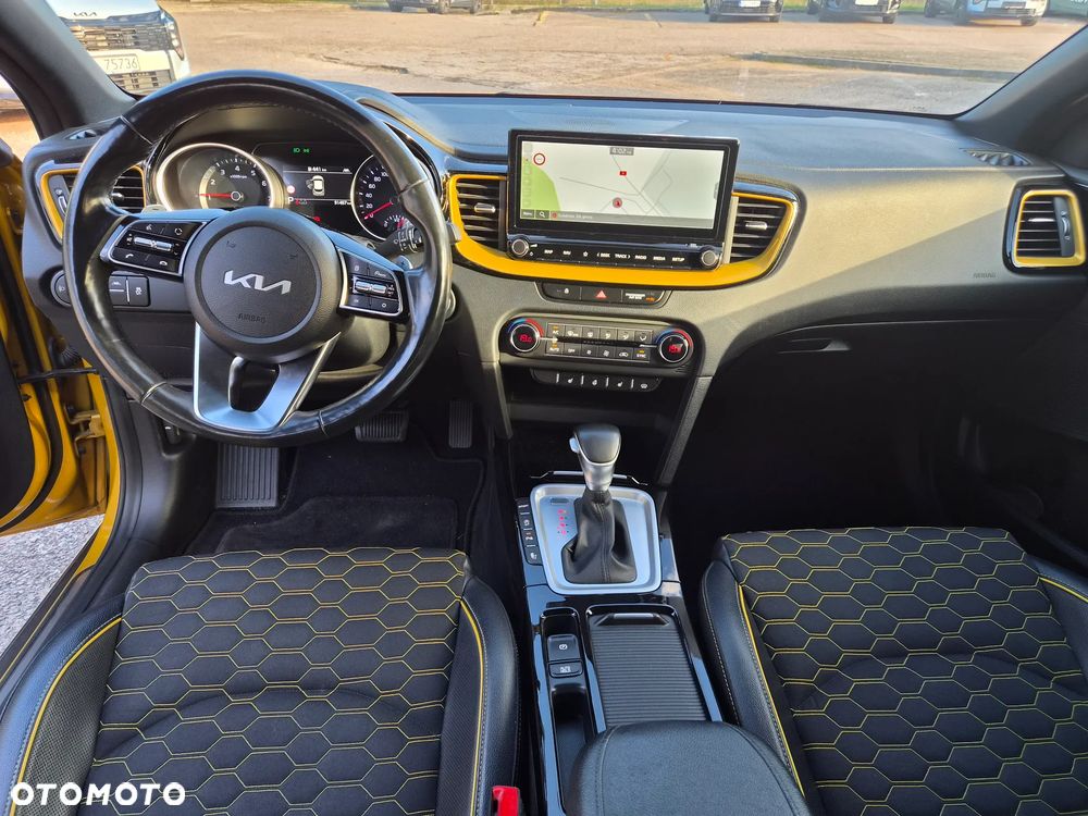 Kia XCeed - 8