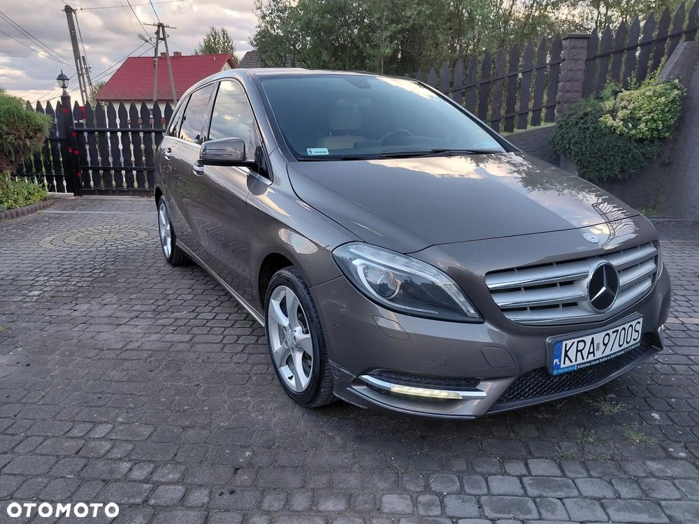 Mercedes-Benz Klasa B 180 7G-DCT - 10
