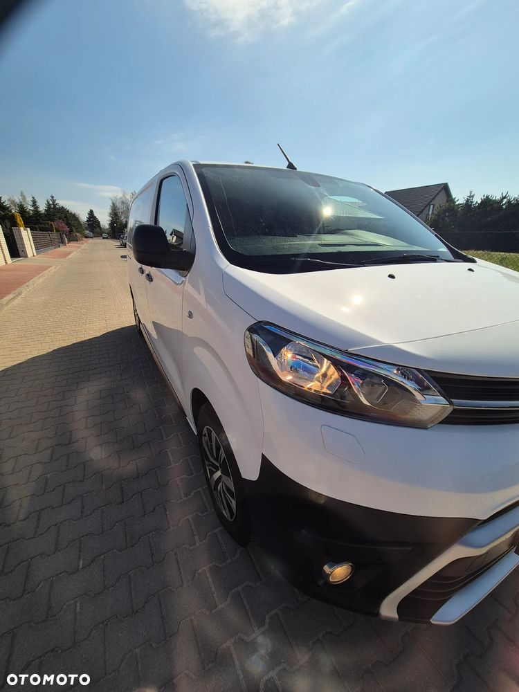 Toyota Proace L2 2020r 2.0HDI BLIS KAMERA  FULL SERVIS ASO JAK NOWY 100% BEZWYPADKOWY - 12