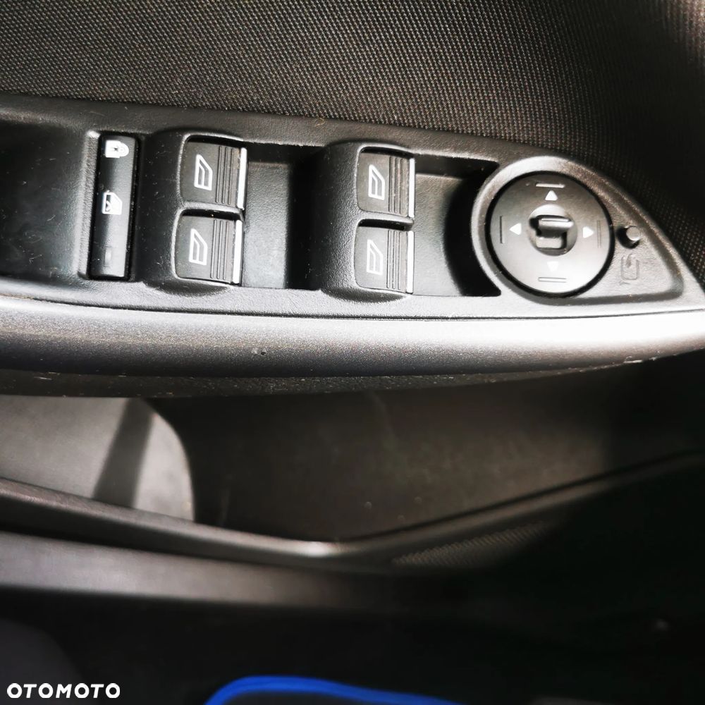 Ford Focus - 20