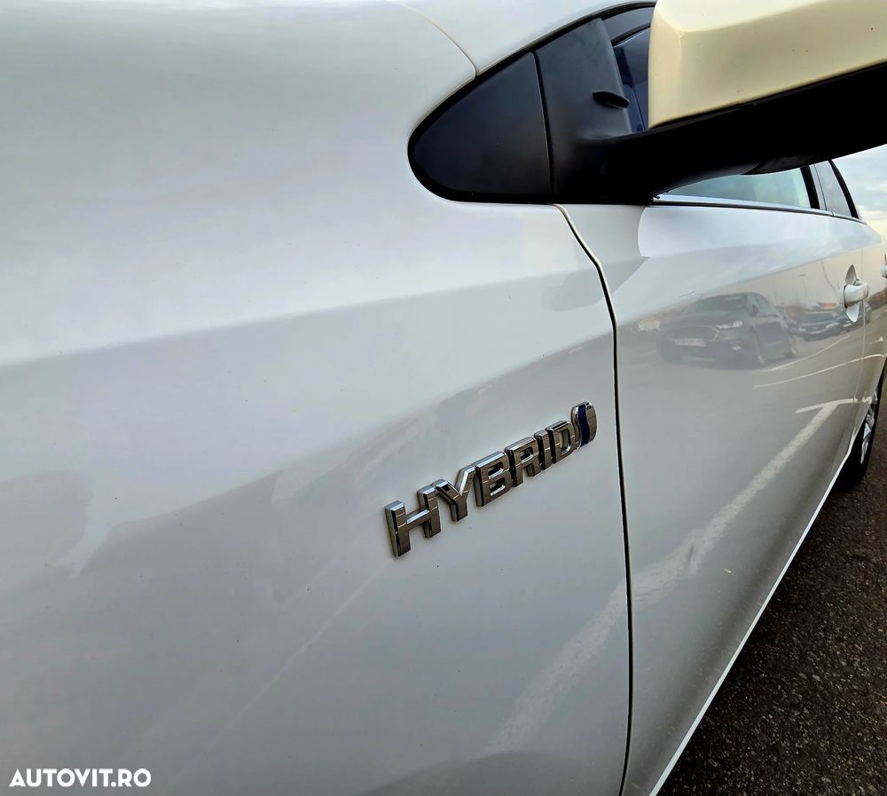 Toyota Auris 1.8 L VVT-i Hybrid Luna - 19