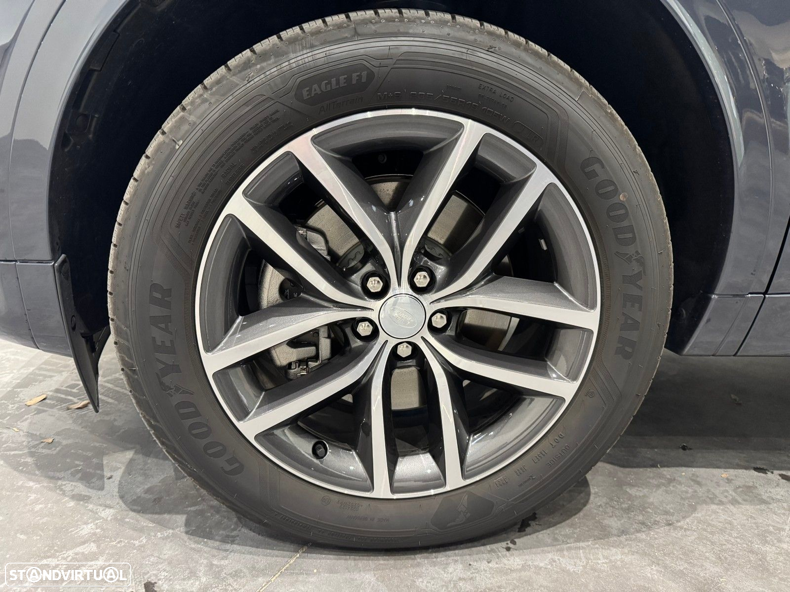 Land Rover Discovery Sport - 8