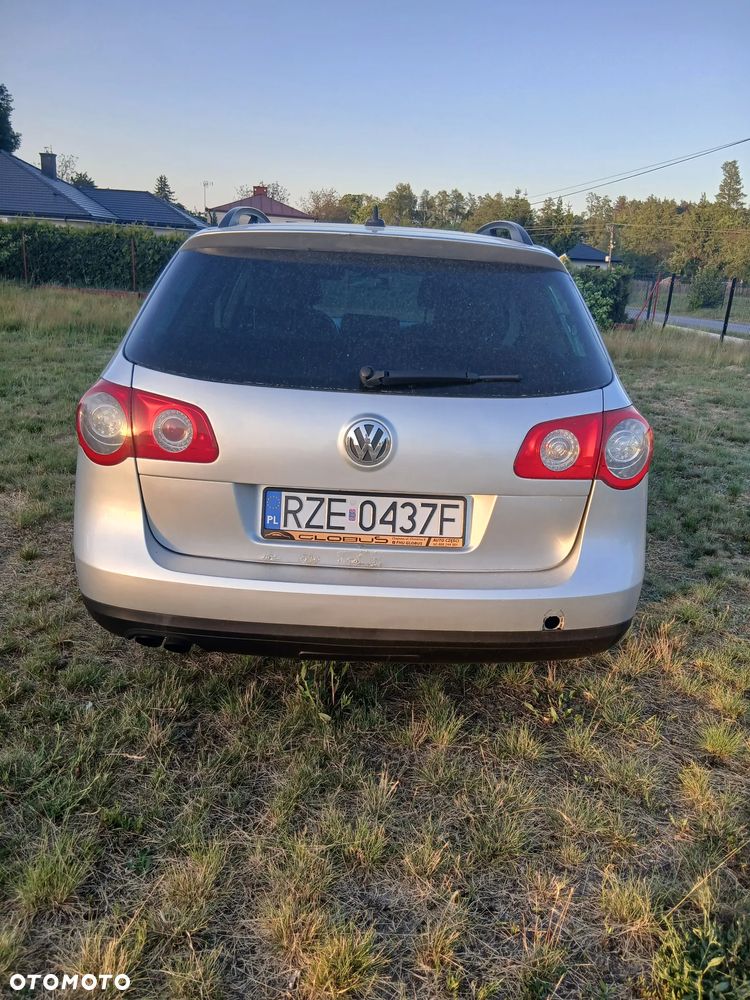 Volkswagen Passat 2.0 TDI DPF Comfortline - 4