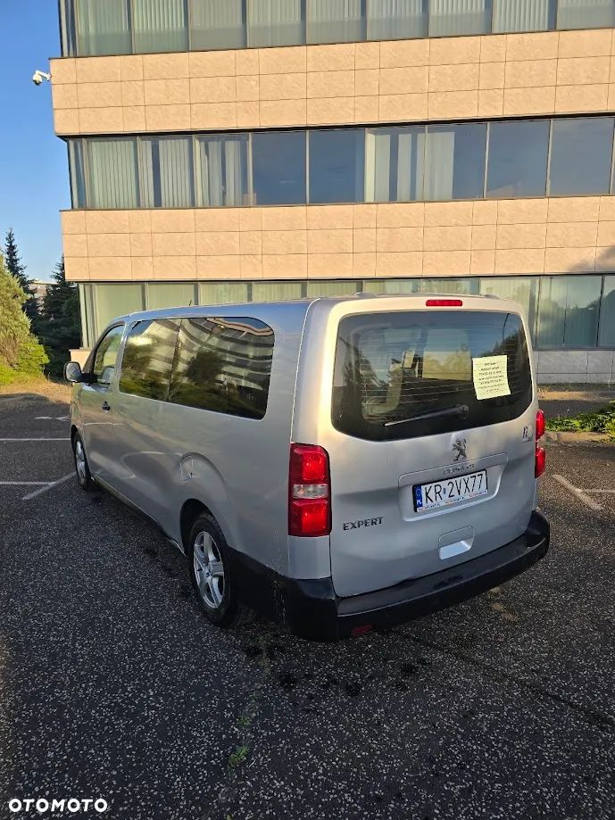 Peugeot Traveller - 9