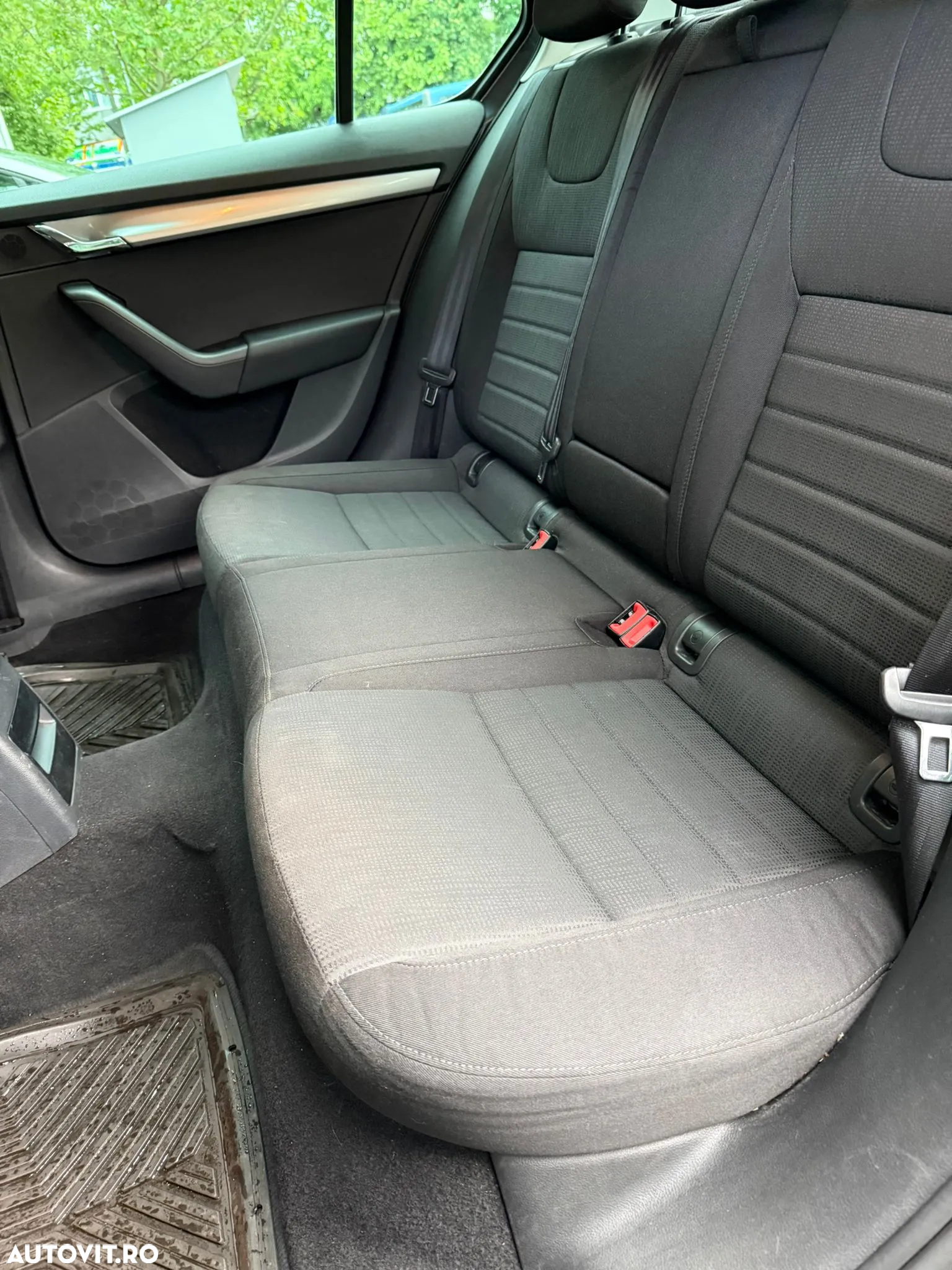 Skoda Octavia 1.8 TSI AMBITION DSG - 11