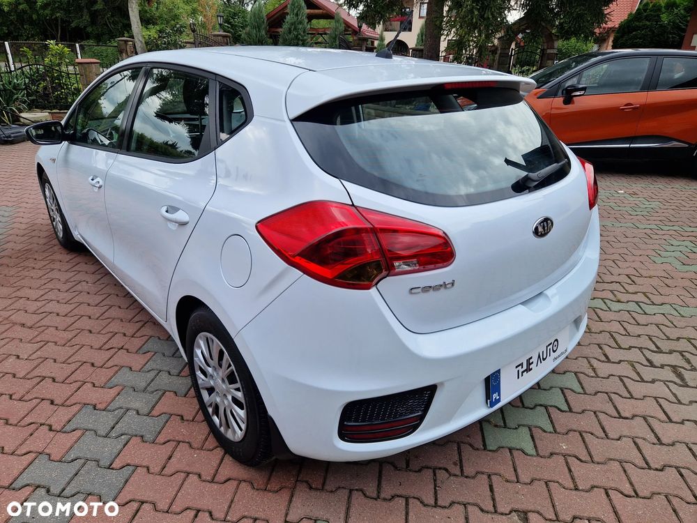 Kia Ceed 1.4 S - 32