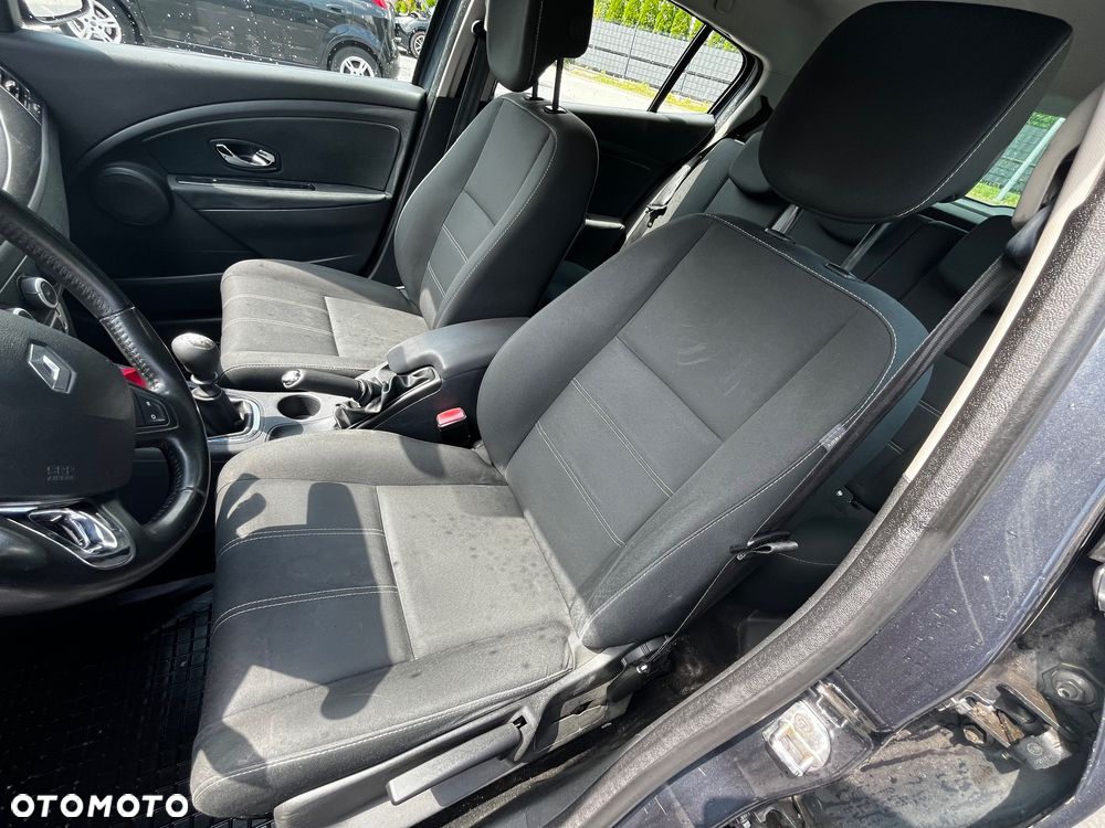 Renault Megane 1.5 dCi Energy Life EU6 - 11