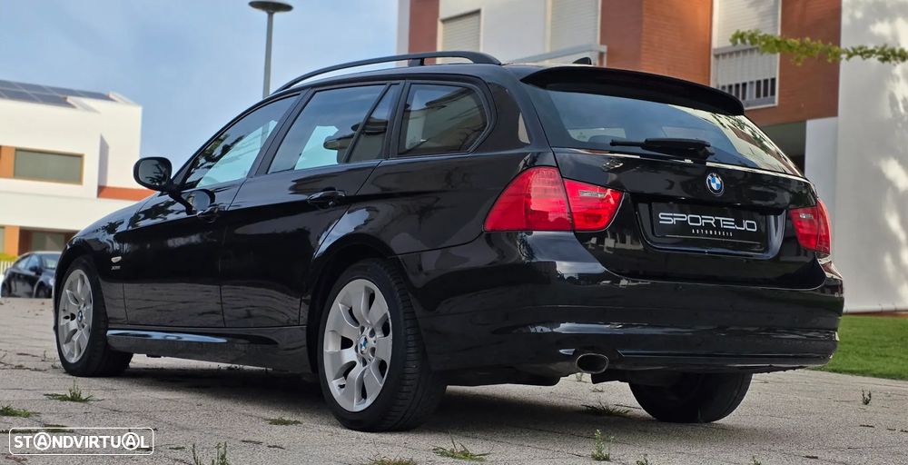 BMW 320 d Touring Navigation Sport - 8