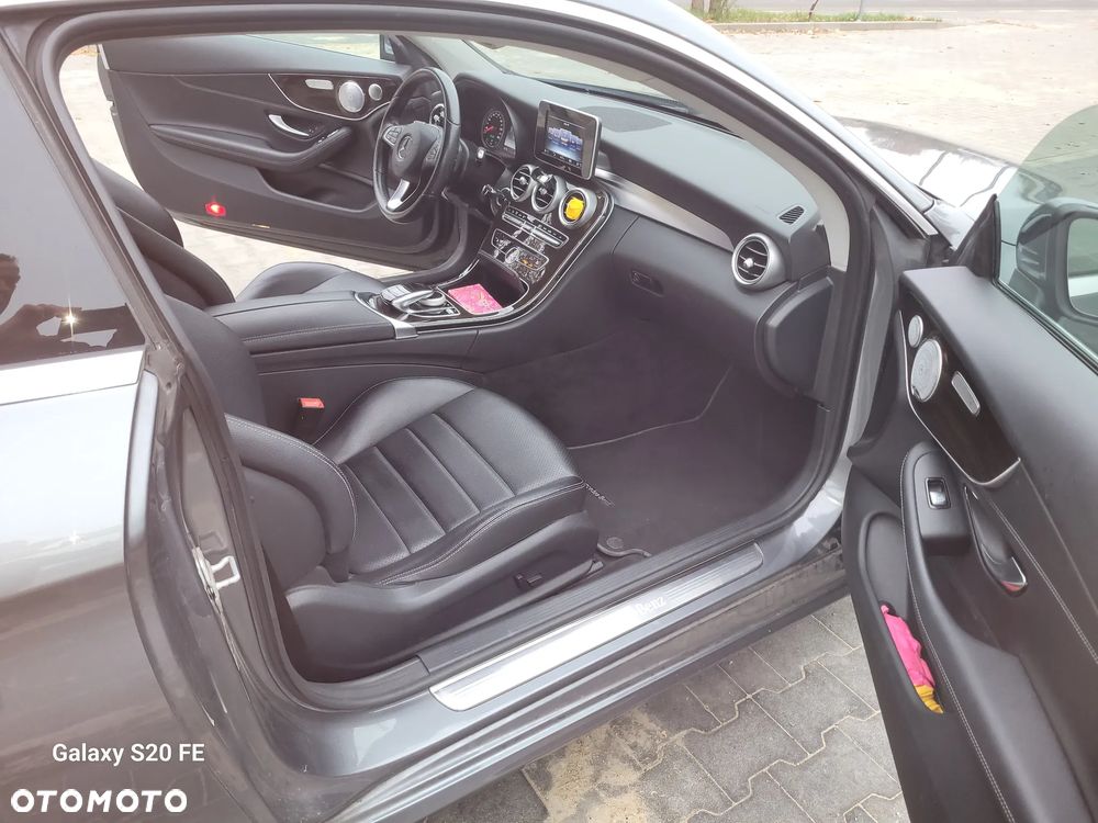Mercedes-Benz Klasa C 250 7G-TRONIC - 9