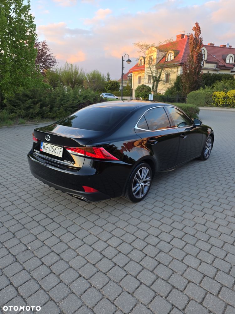 Lexus IS 200t Elite - 4