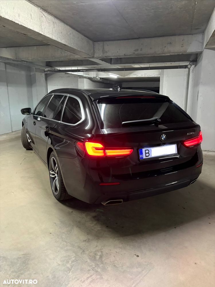 BMW Seria 5 530e Aut. M Sport Edition - 3