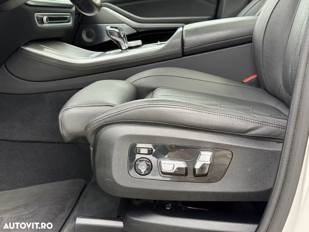 BMW X5 xDrive45e - 13